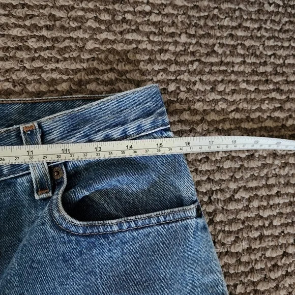 Vintage Levi’s 550 Made In The USA Relax Fit Blue Wash Jeans Women’s Size 12 - Picture 5 of 7